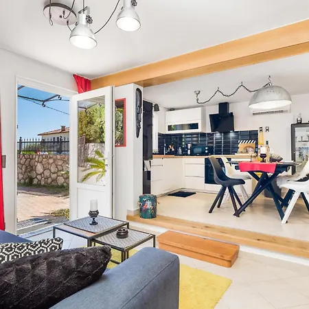 Casa de Férias Pet Friendly In Rab With Wifi