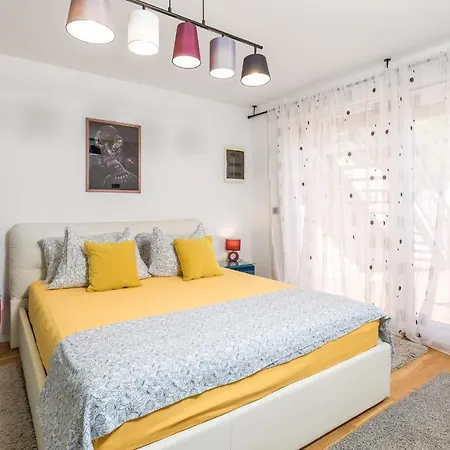 Pet Friendly In Rab With Wifi *