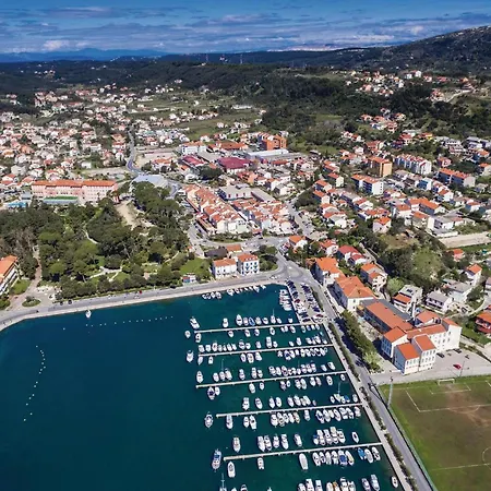 Vakantiehuis Pet Friendly In Rab With Wifi Barbat na Rabu